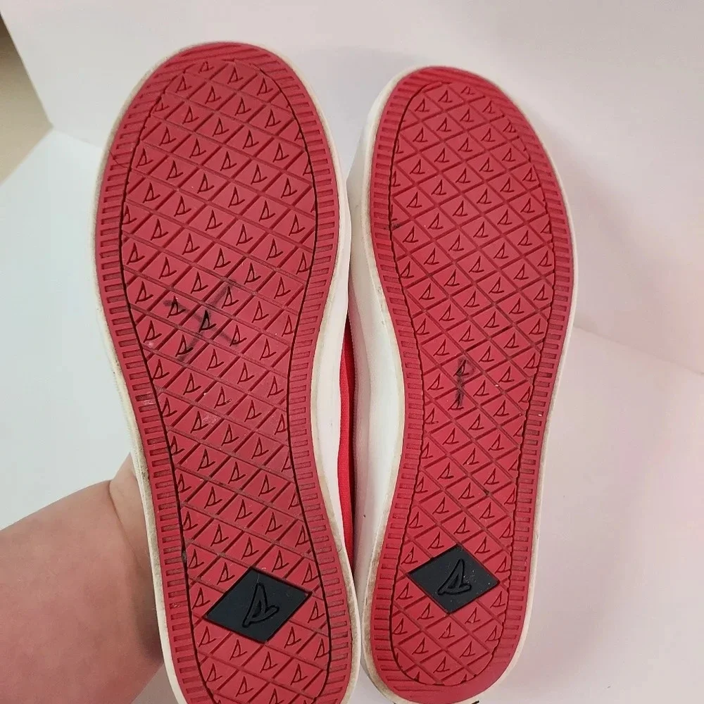 Sperry Women’s Crest Ebb Raspberry Canvas Lace Up Sneakers in Size 7.5M